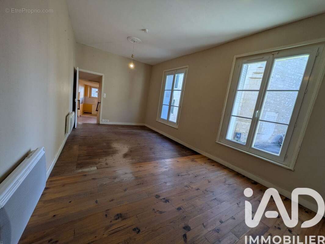 Photo 3 - Maison à BENAIS