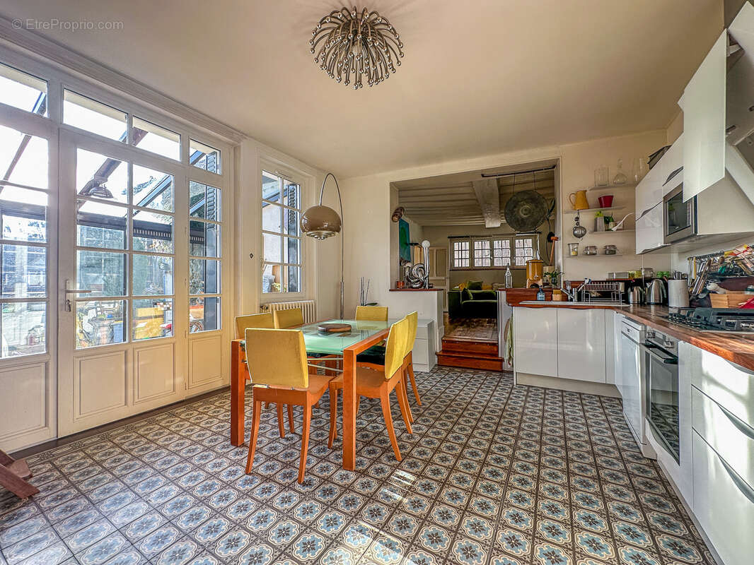Maison à PLAISIR