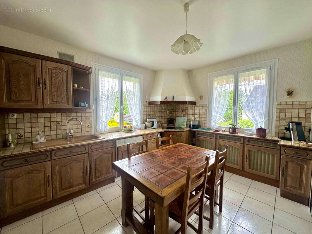 Maison à SAINT-MARCEL