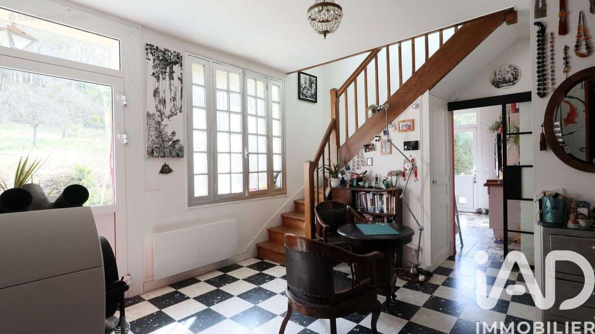 Photo 9 - Maison à ROINVILLE
