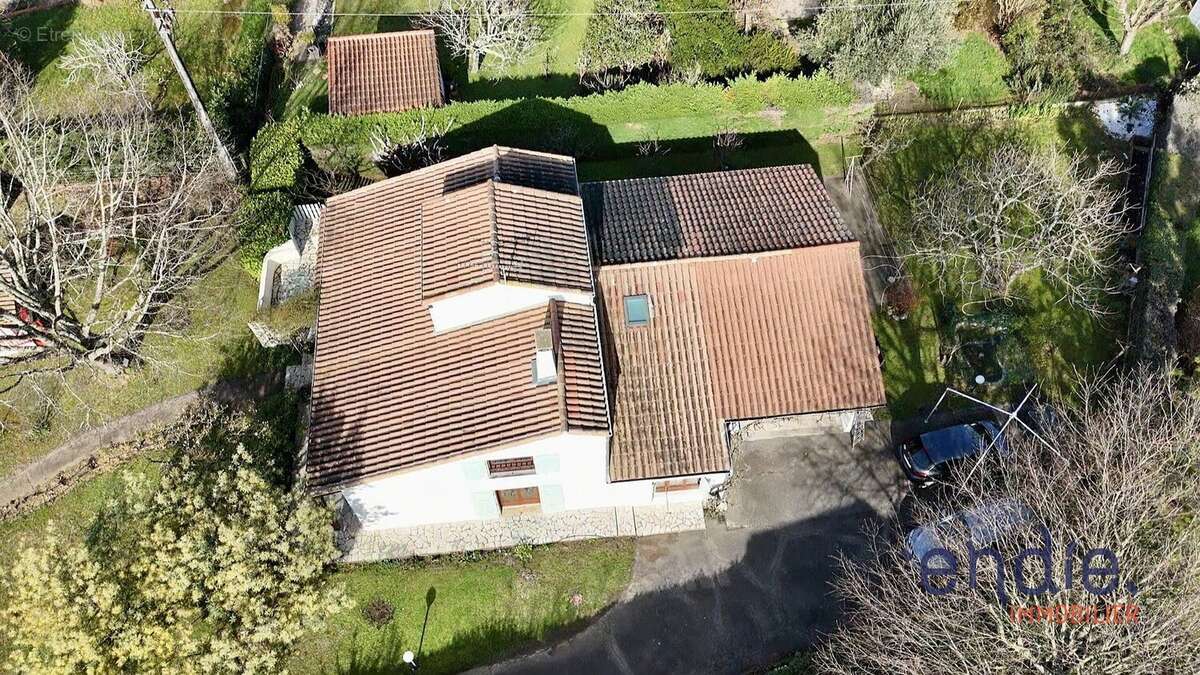 Maison à LEOJAC