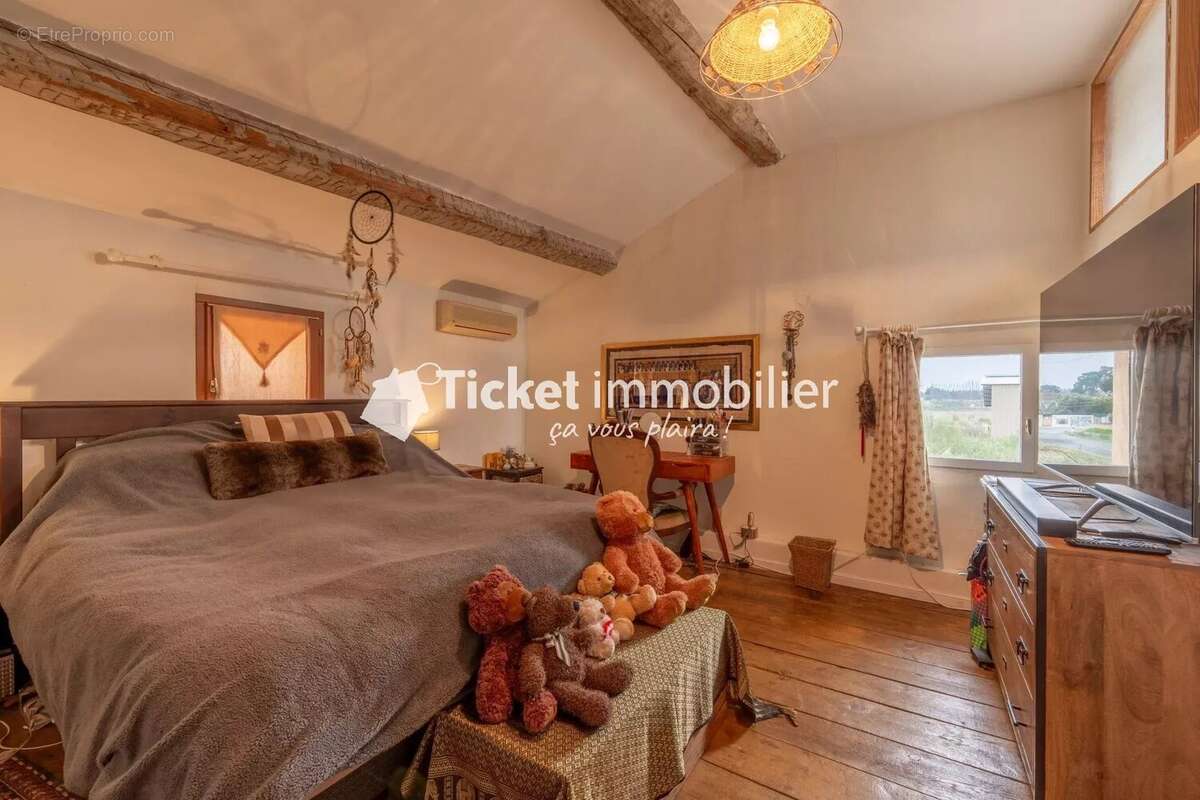 Maison à CUXAC-D&#039;AUDE