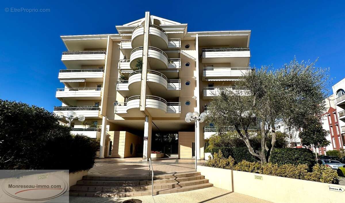 Appartement à MANDELIEU-LA-NAPOULE