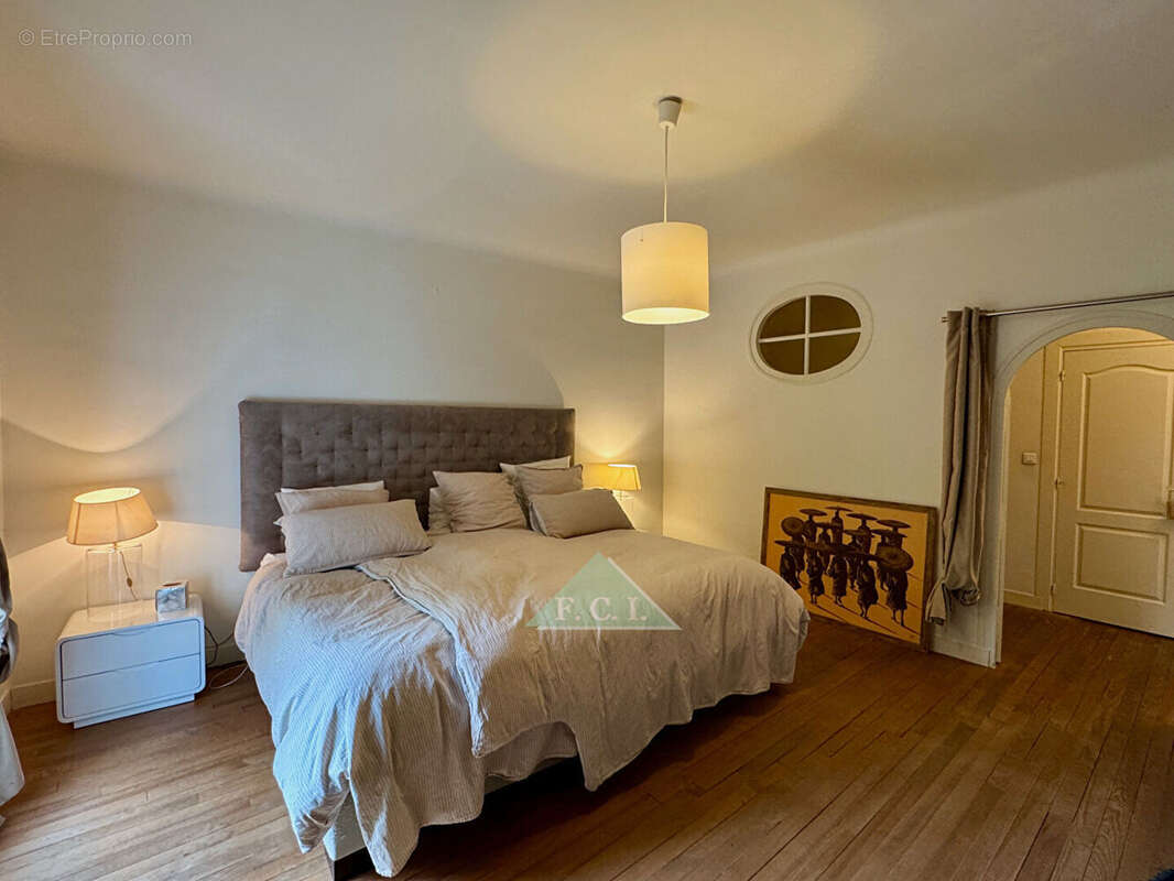 Maison à JUMEAUVILLE