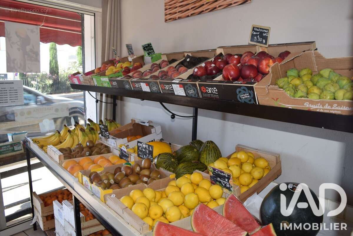 Photo 4 - Commerce à CHATEAUNEUF-DE-GADAGNE