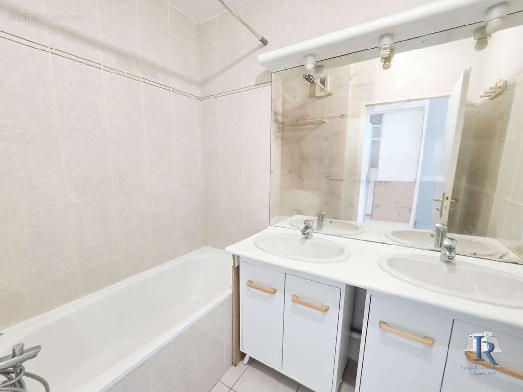 Appartement T3 avec terrasses Garage et Parking - photo 8