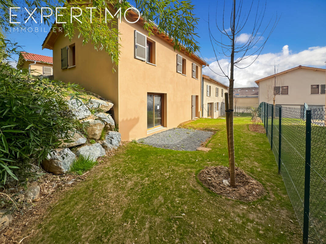 Maison à SAINTE-EUPHEMIE