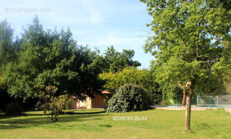 Maison à CAMBLANES-ET-MEYNAC