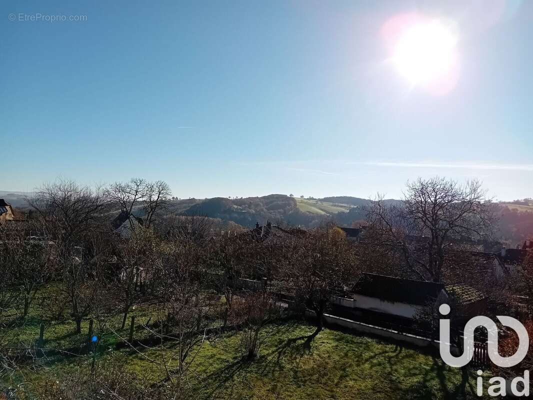 Photo 4 - Maison à LADINHAC