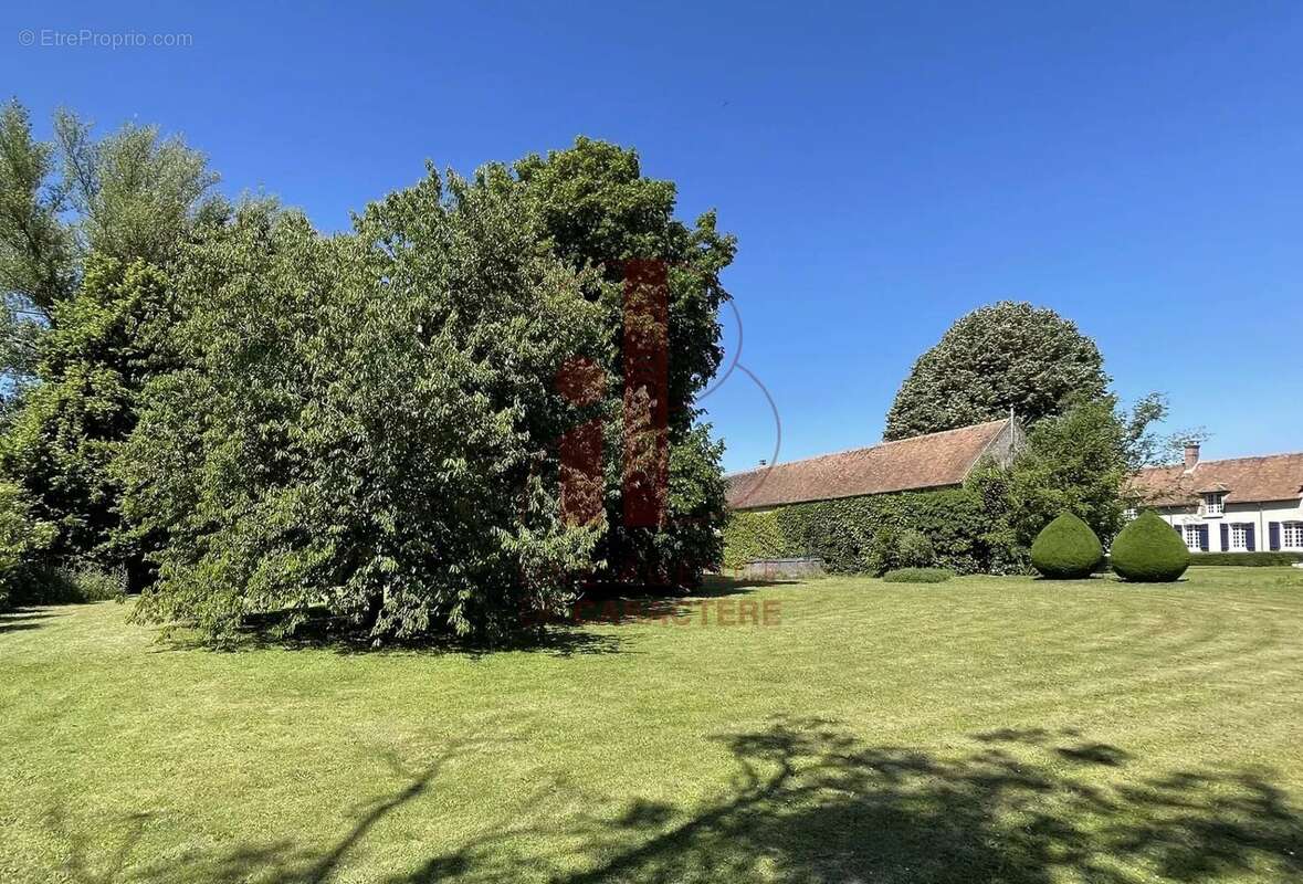 Maison à FONTAINEBLEAU