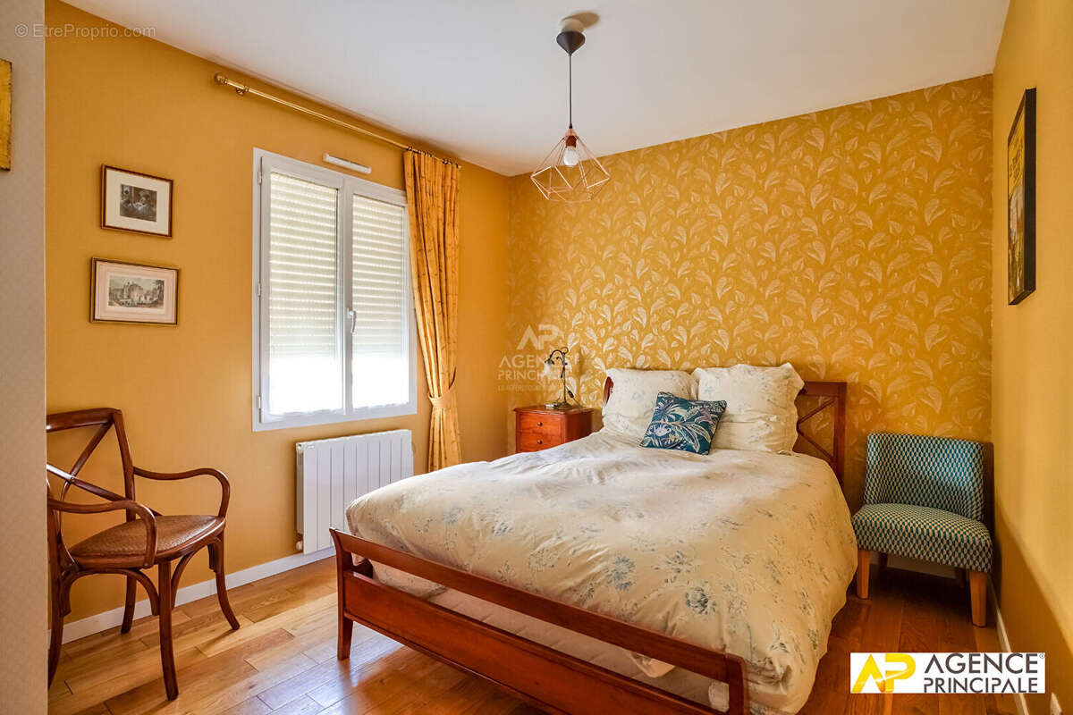 Appartement à MAISONS-LAFFITTE