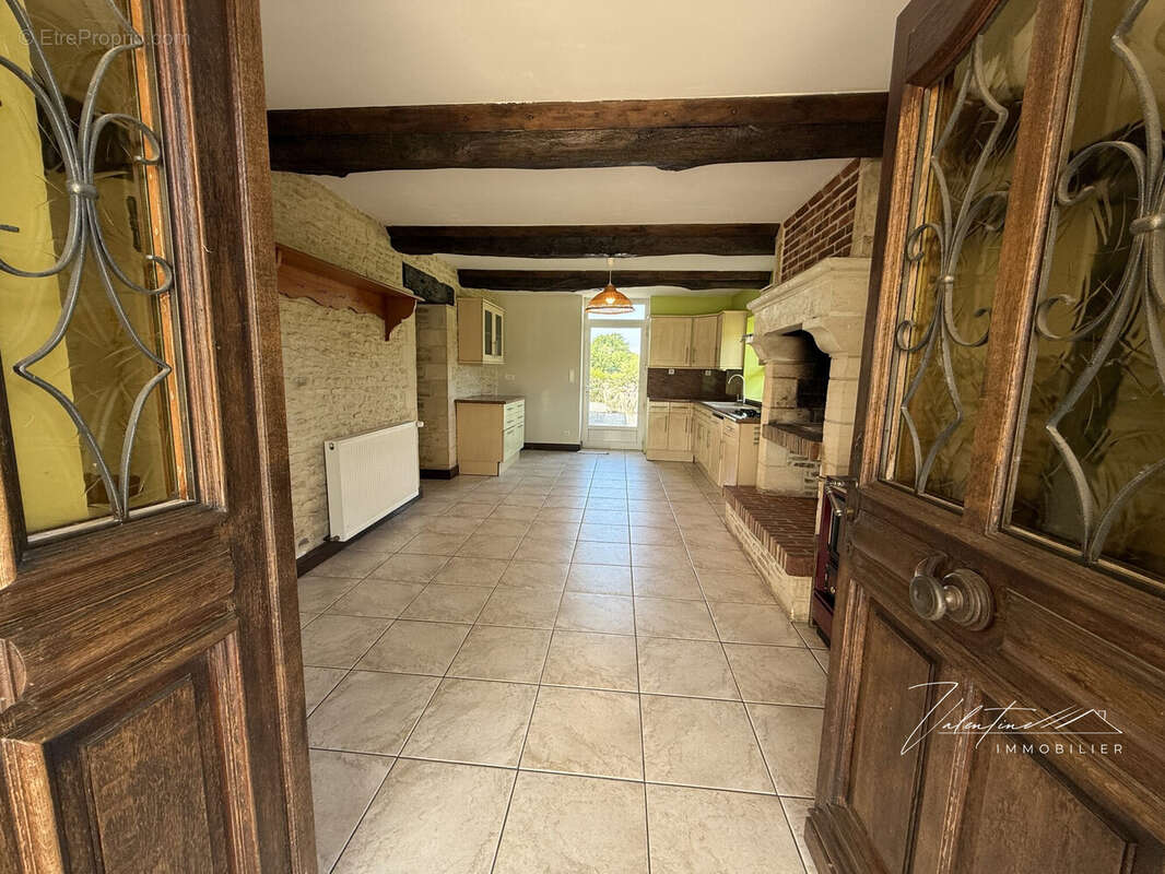 Maison à MONTREUIL-EN-AUGE