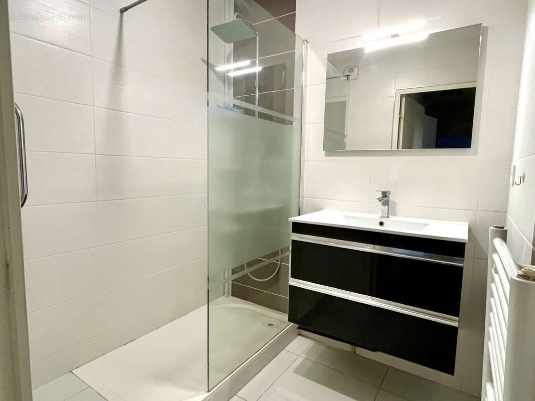 Appartement à SAINTE-FOY-LES-LYON