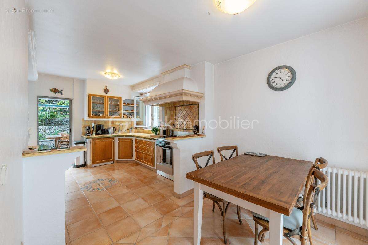 Maison à GATTIERES