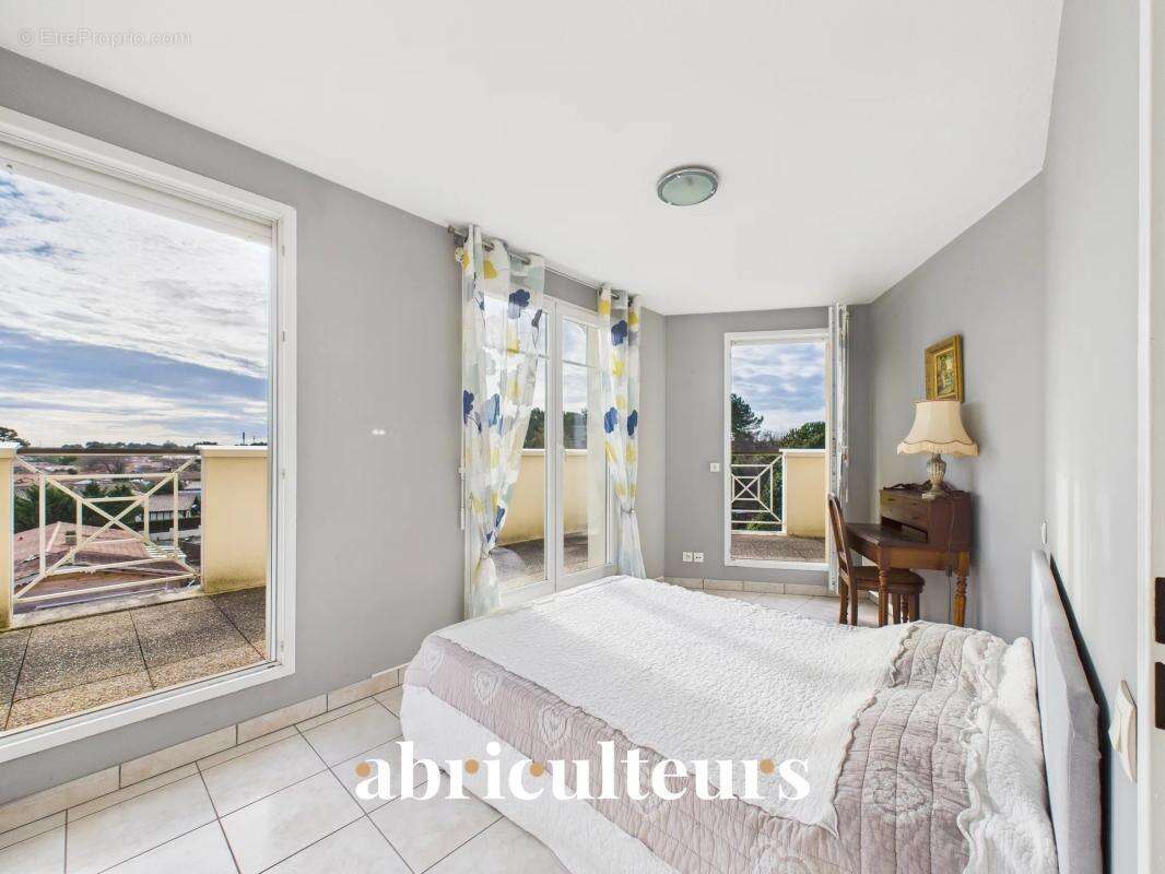 Appartement à GUJAN-MESTRAS