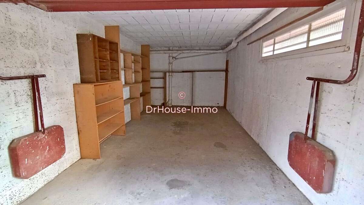 Parking à SAINT-ETIENNE