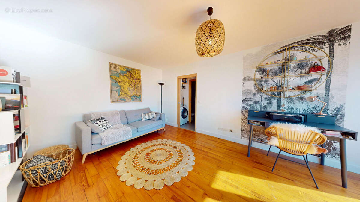 Appartement à AUBERVILLIERS