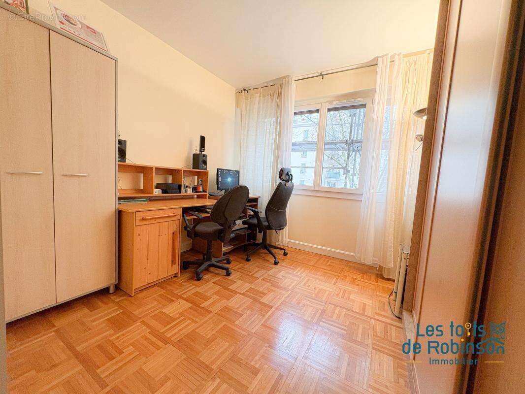 Appartement à ISSY-LES-MOULINEAUX