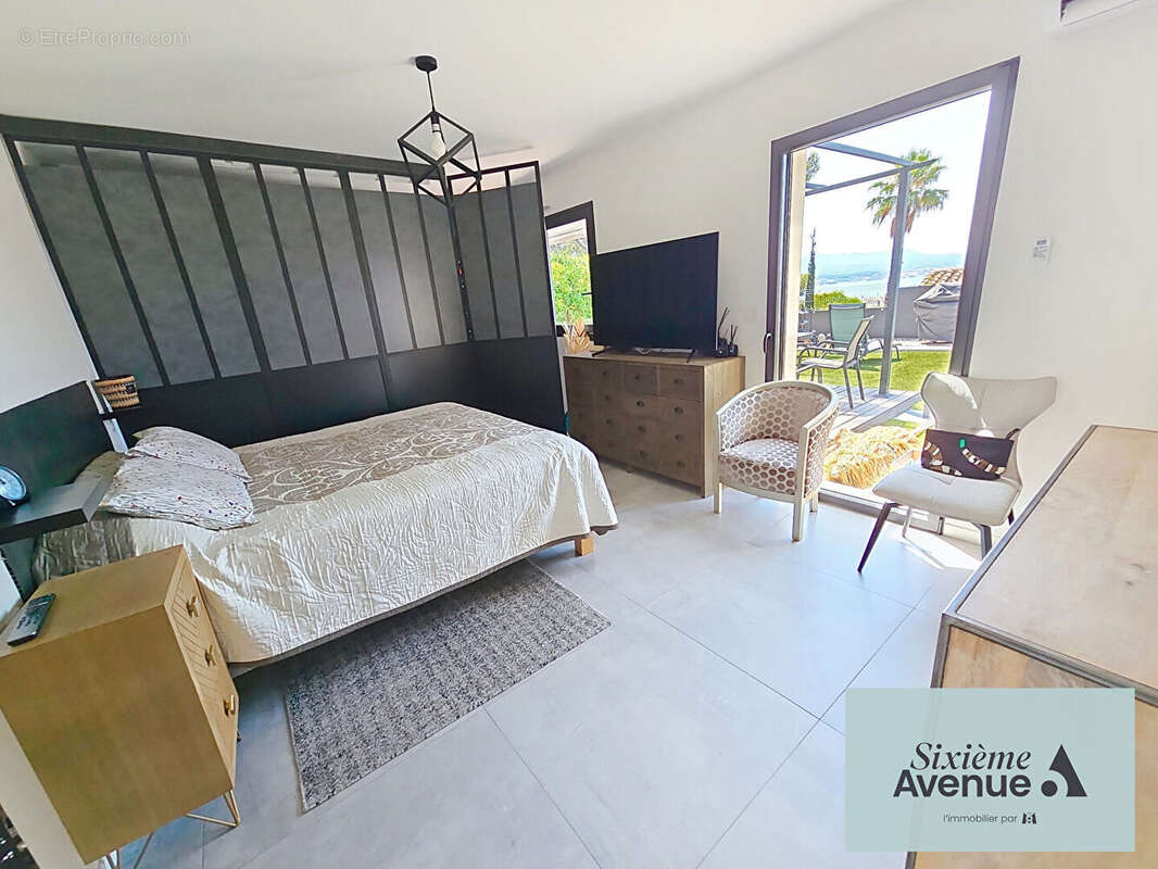 Appartement à SANARY-SUR-MER