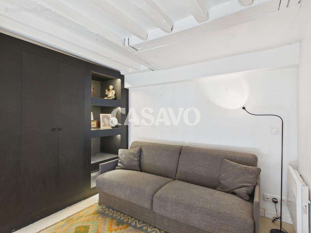 Appartement à PARIS-3E