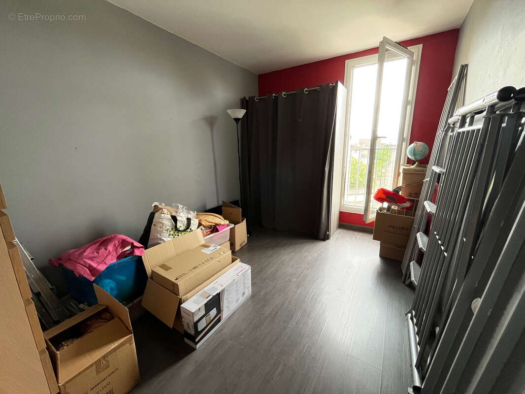 Appartement à SARTROUVILLE