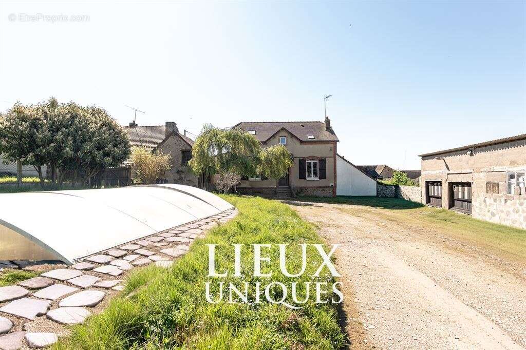 Maison à MOREE