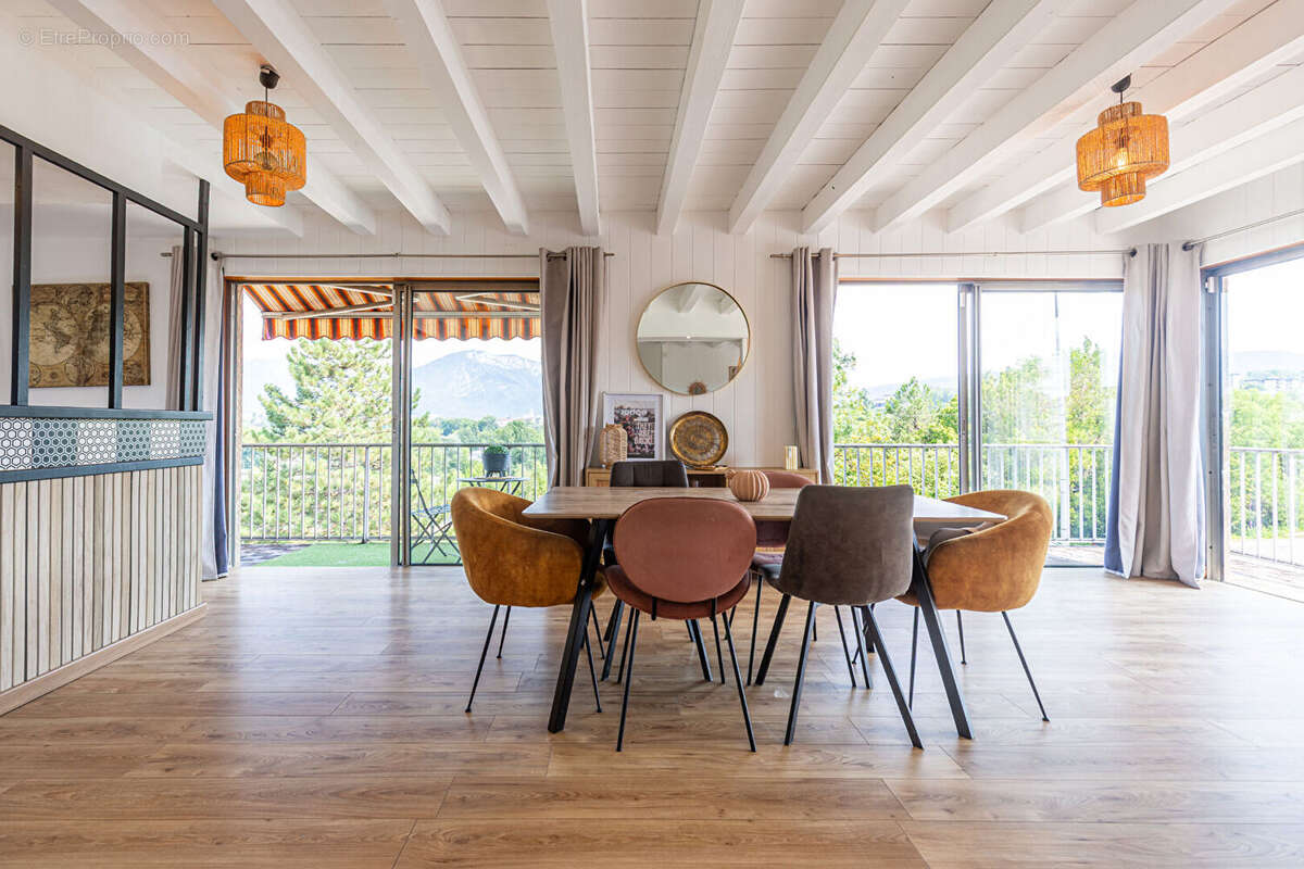Agence immobiliere laforet - exclusivite - "cactus" - annecy - secteur meythet - appartement duplex t4 de 119.72m² - balcon - photo 2