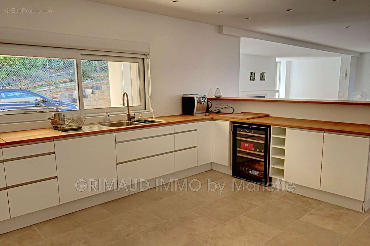 Appartement à LA CROIX-VALMER