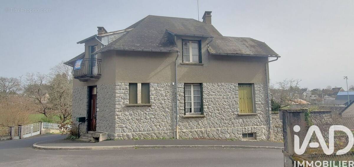 Photo 1 - Maison à NEUVIC