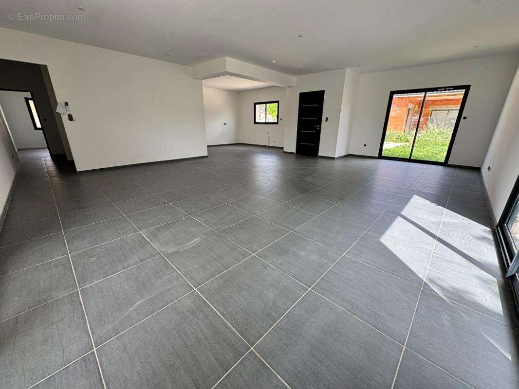 16100 Maison Neuve Cognac - photo 2