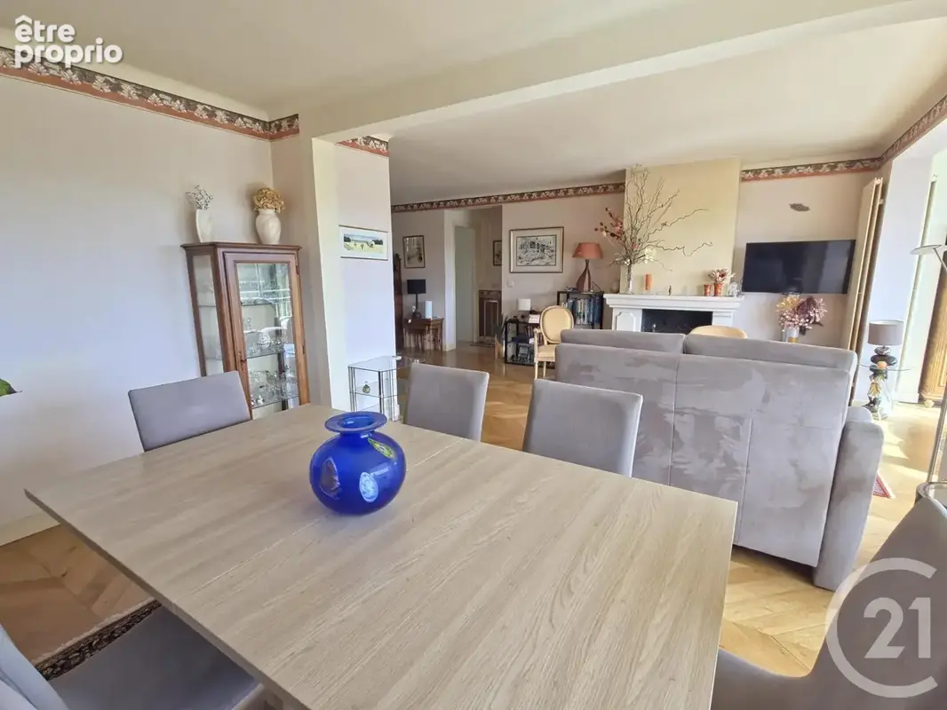 Maison 8 pièces 193 m² à vendre à Thorigny-Sur-Marne (77400) - photo 2