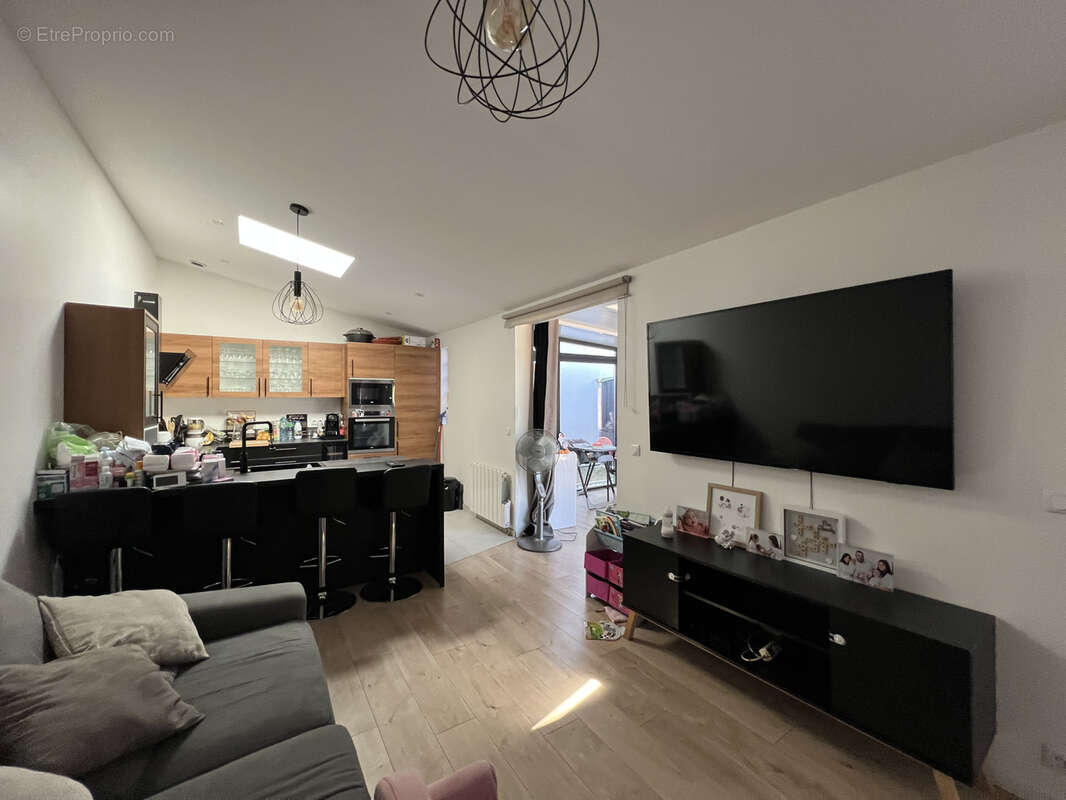 Maison à SARTROUVILLE