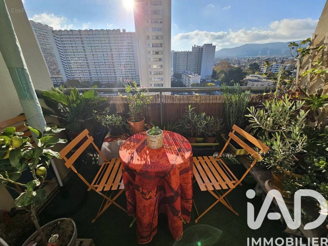 Photo 1 - Appartement à MARSEILLE-9E