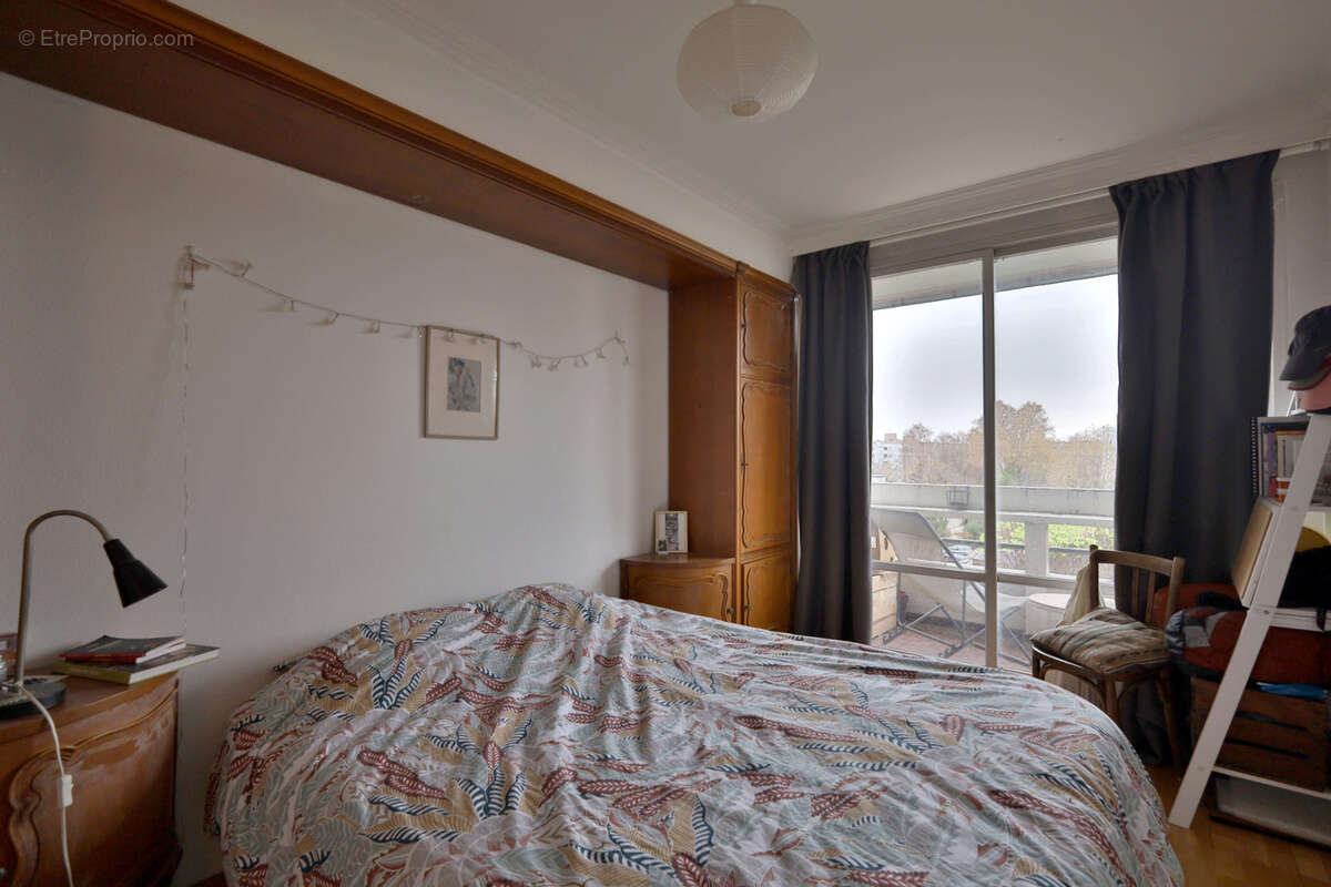 Appartement T3 - 72,42m2 habitables - Balcon - Cave - photo 14
