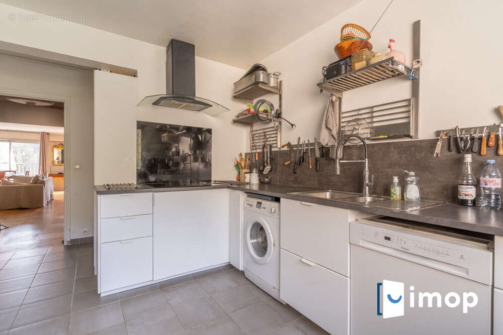 Appartement à VILLE-D'AVRAY