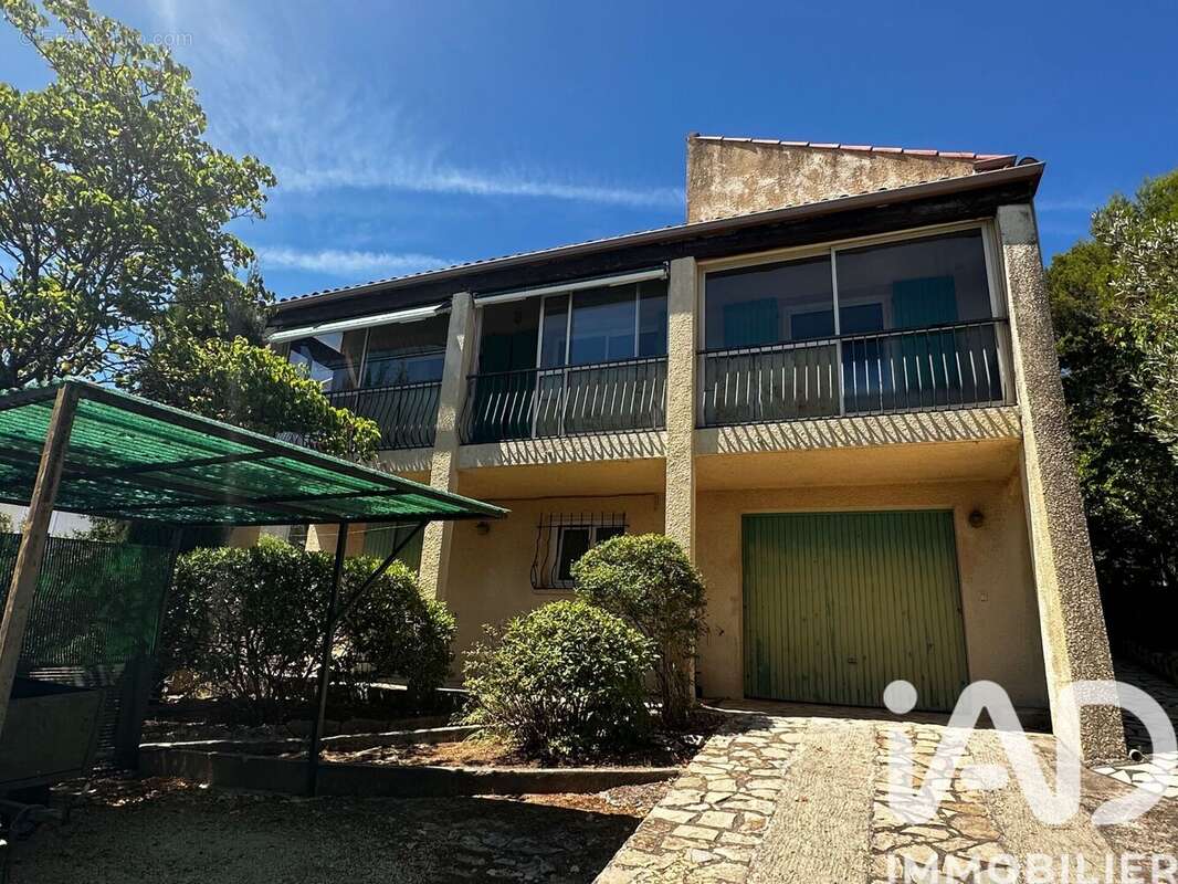 Photo 2 - Maison à CARNOUX-EN-PROVENCE