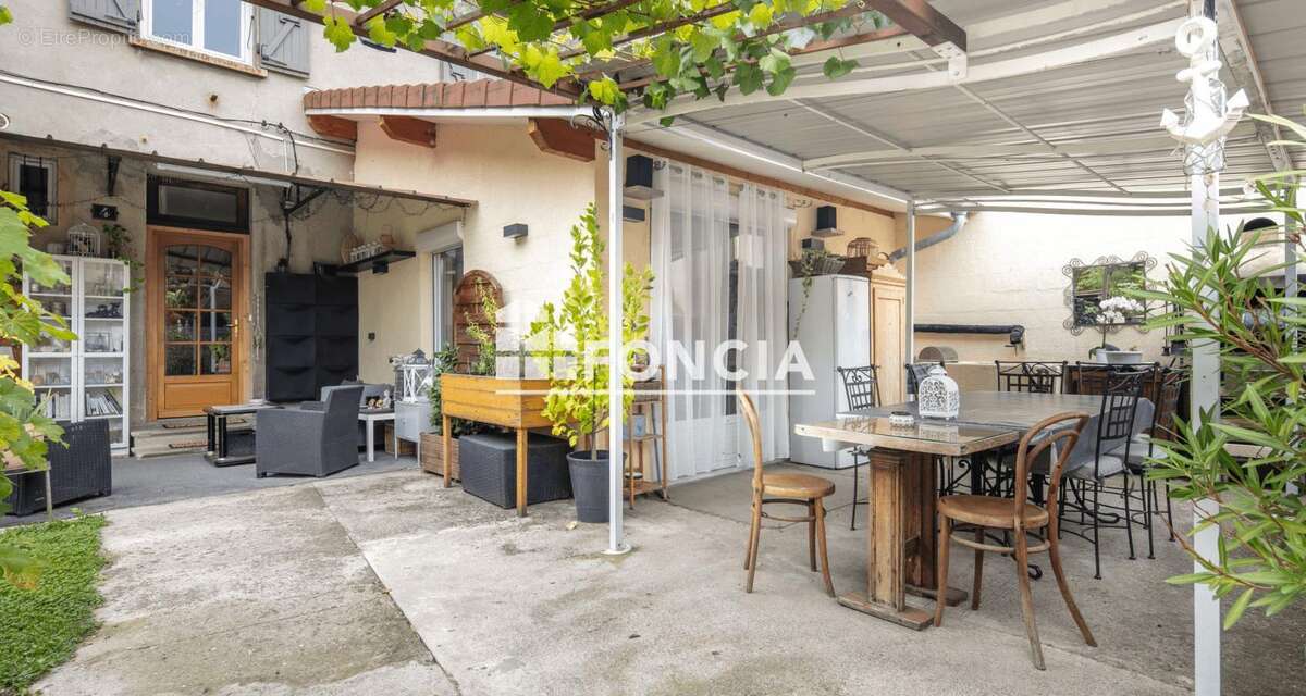 Maison à CHAMP-SUR-DRAC