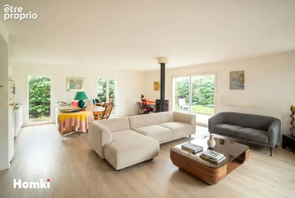 Maison/Villa T4 de 110 m² à Bas-en-Basset 43210 - photo 5