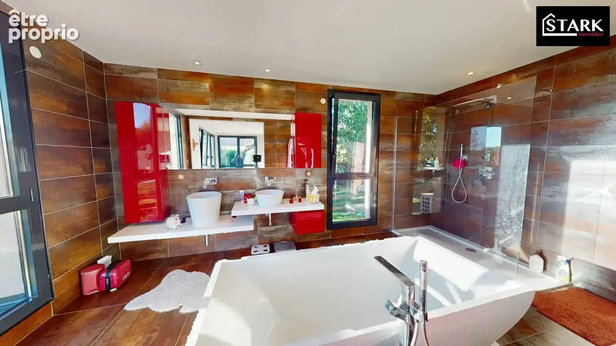 Maison 7 pièces 217 m² à vendre à Vandoncourt (25230) - photo 6
