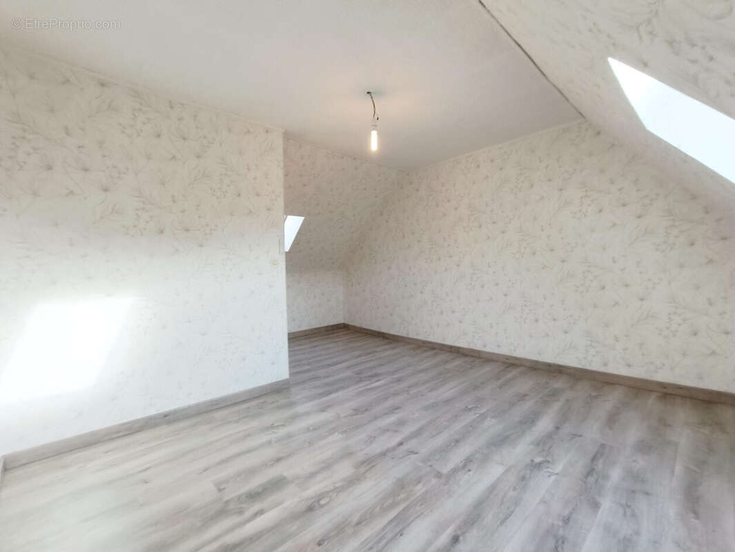 Maison 2 Chambres et jardin quartier St-Maurice - photo 9