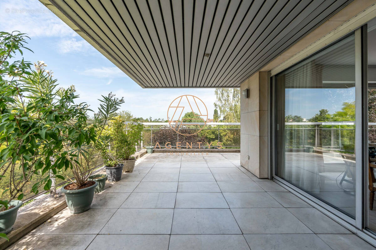 Appartement à BRY-SUR-MARNE