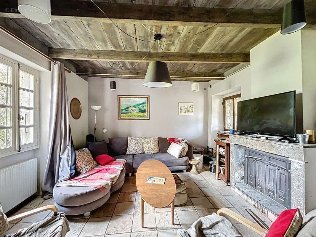 Maison à PONT-DE-BARRET