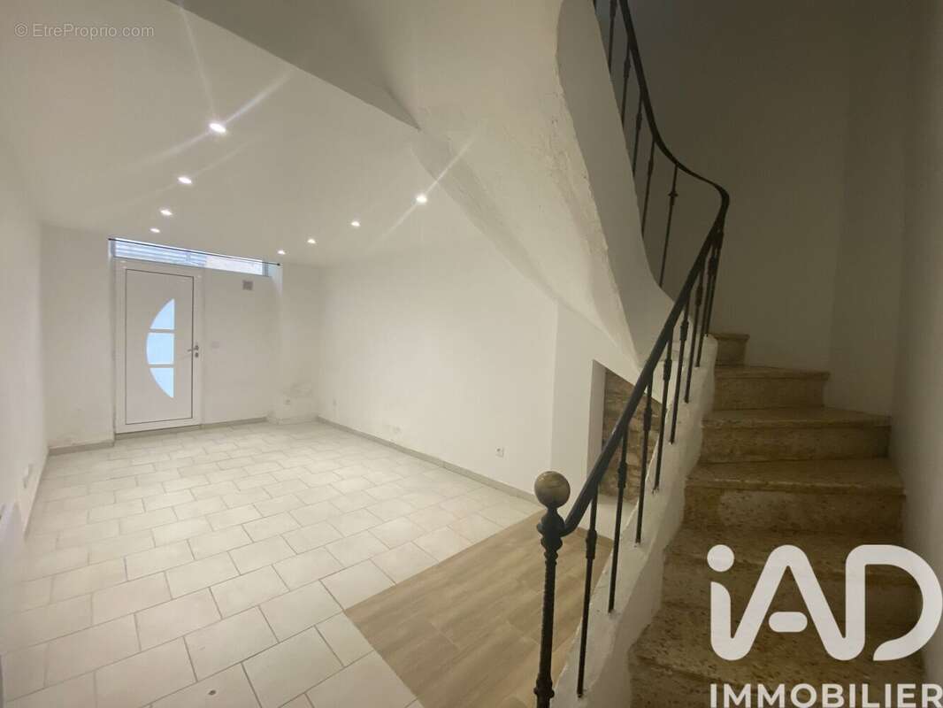 Photo 3 - Maison à EYGUIERES