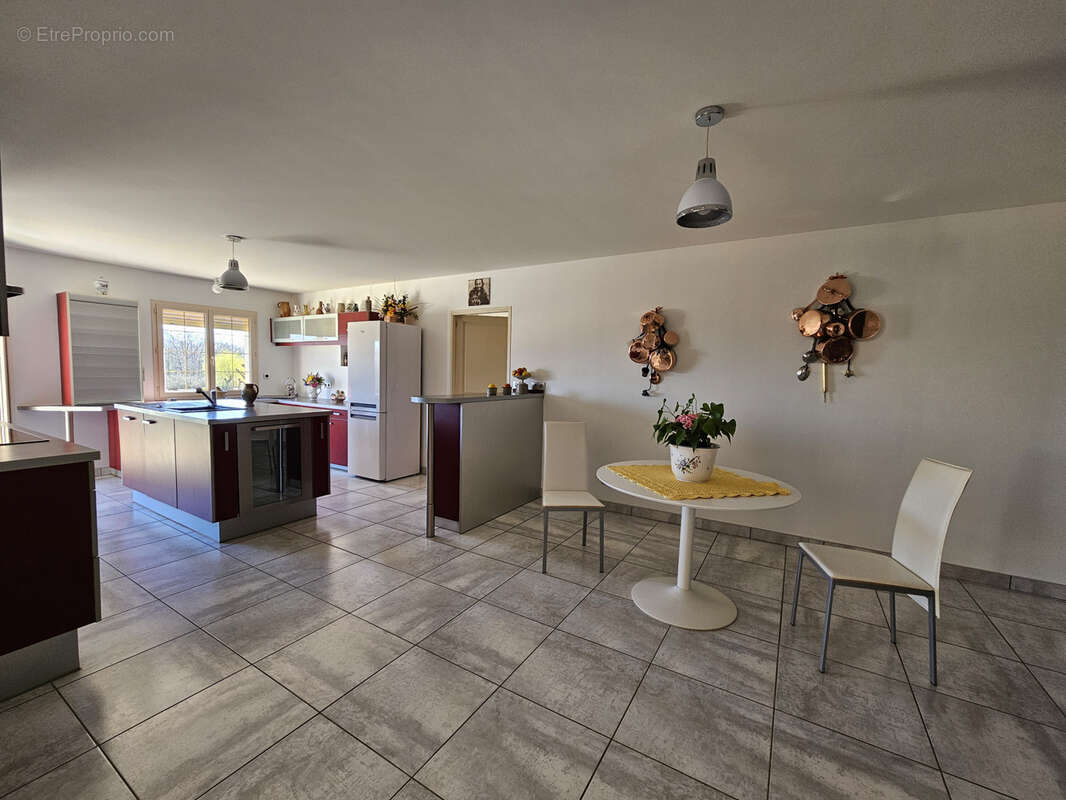 Maison à BELLERIVE-SUR-ALLIER