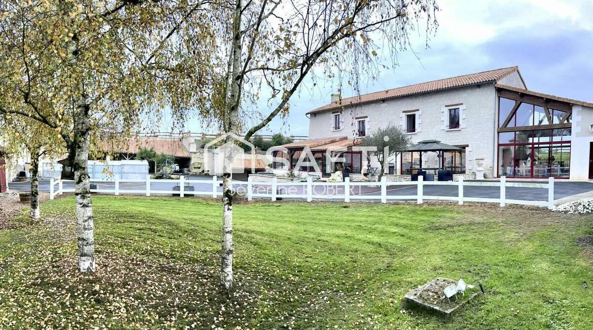 Photo 1 - Maison à LES TROIS-MOUTIERS