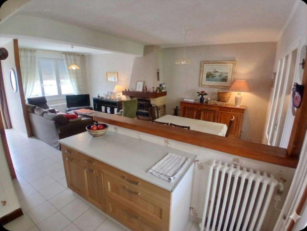 Maison à NEUVILLE-SAINT-REMY