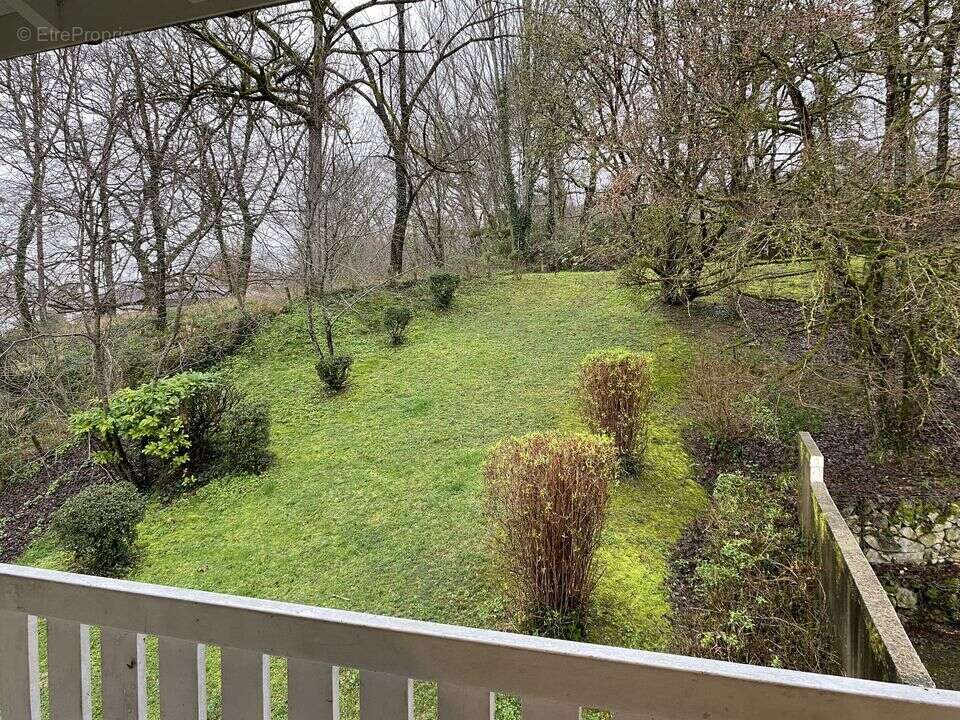 Appartement à CAZAUBON