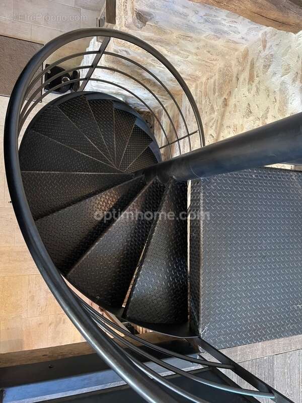 Maison à MAILHAC-SUR-BENAIZE