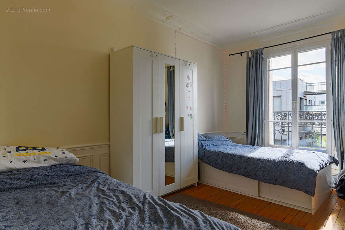 Appartement à PARIS-15E