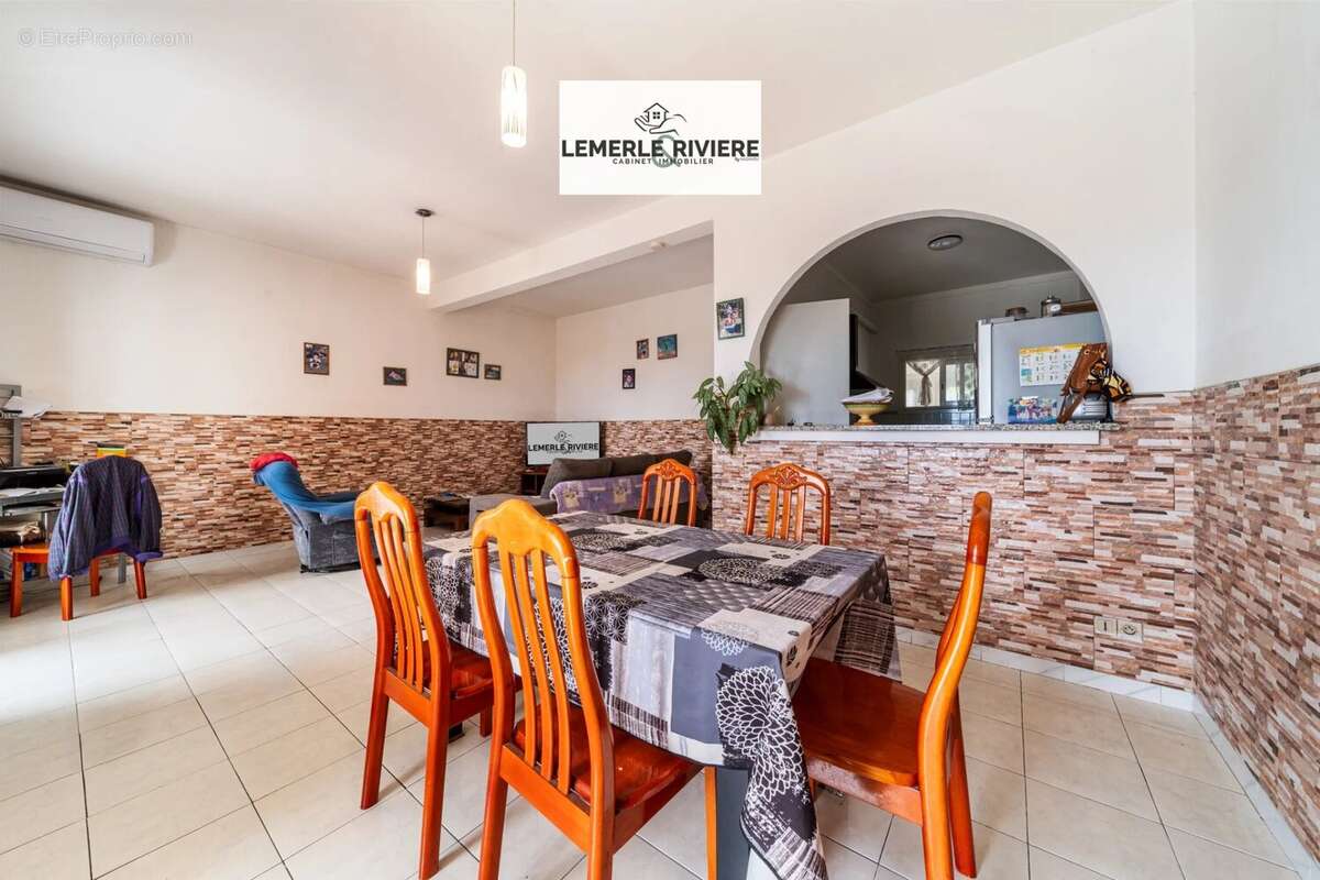 Maison à SAINT-PIERRE